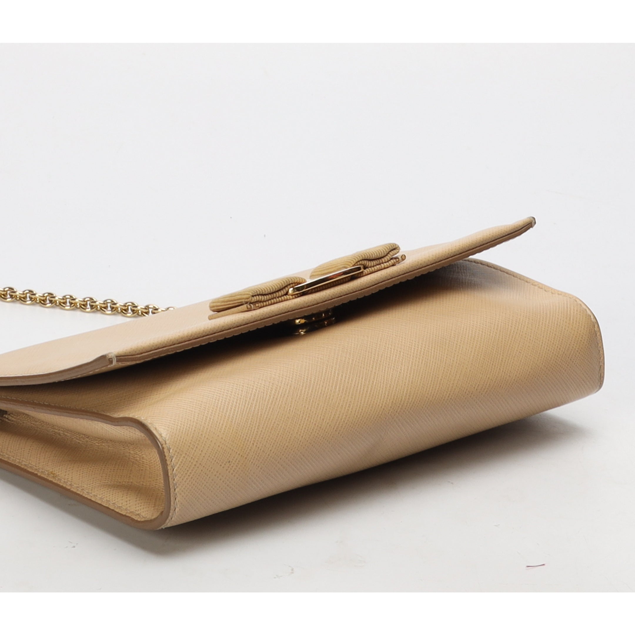 Salvatore Ferragamo Beige Vara Bow Chain Crossbody Bag
