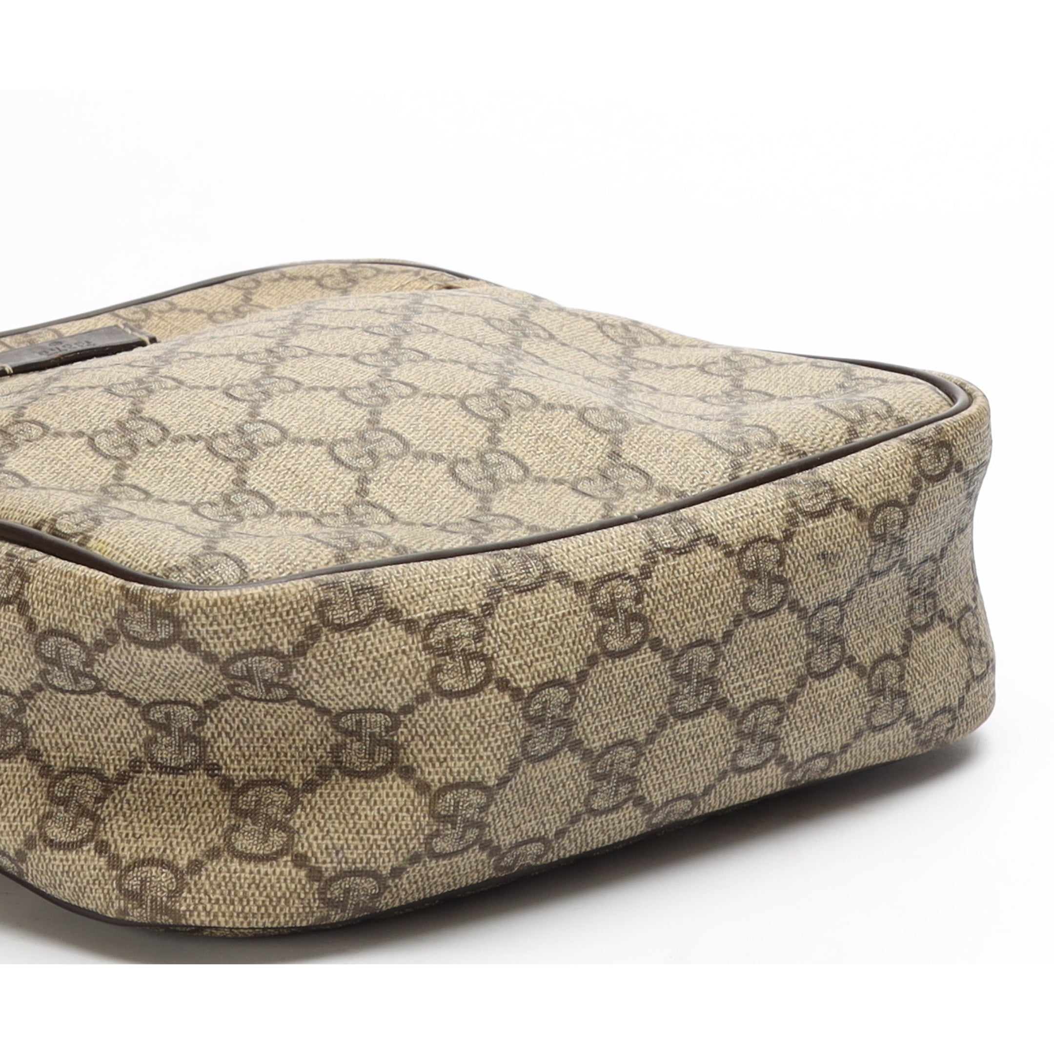 Gucci Beige GG Supreme Flat Messenger Bag