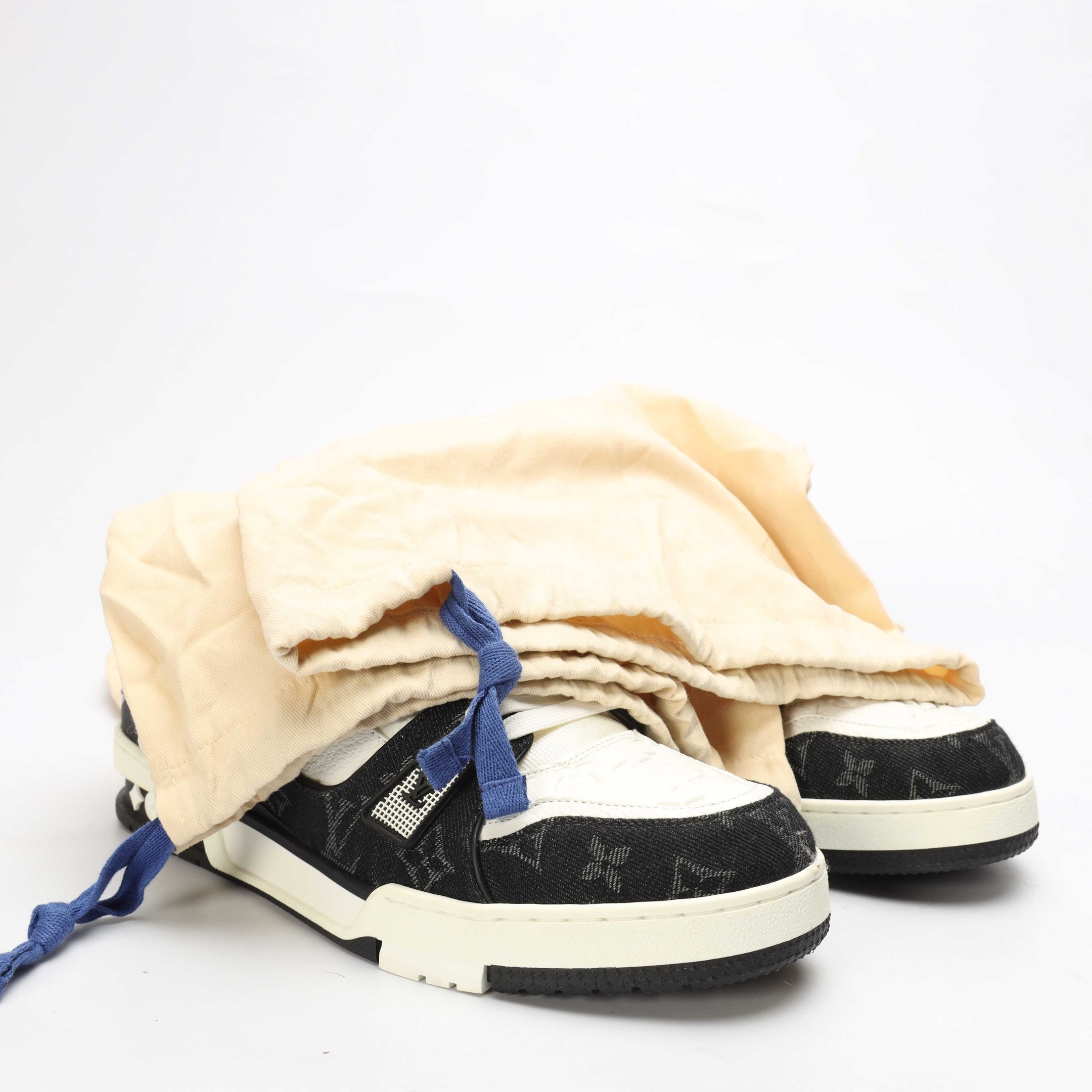 Louis Vuitton Logo Trainer Sneakers