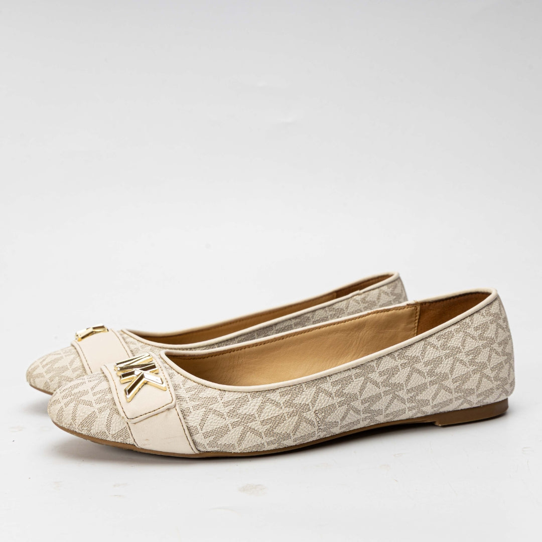 Michael Kors Vanilla Jilly Logo Ballet Flat