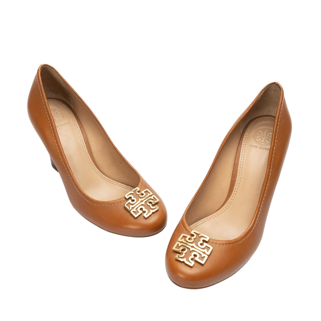 Tory Burch Brown Leather Logo Wedge Round Toe Pumps