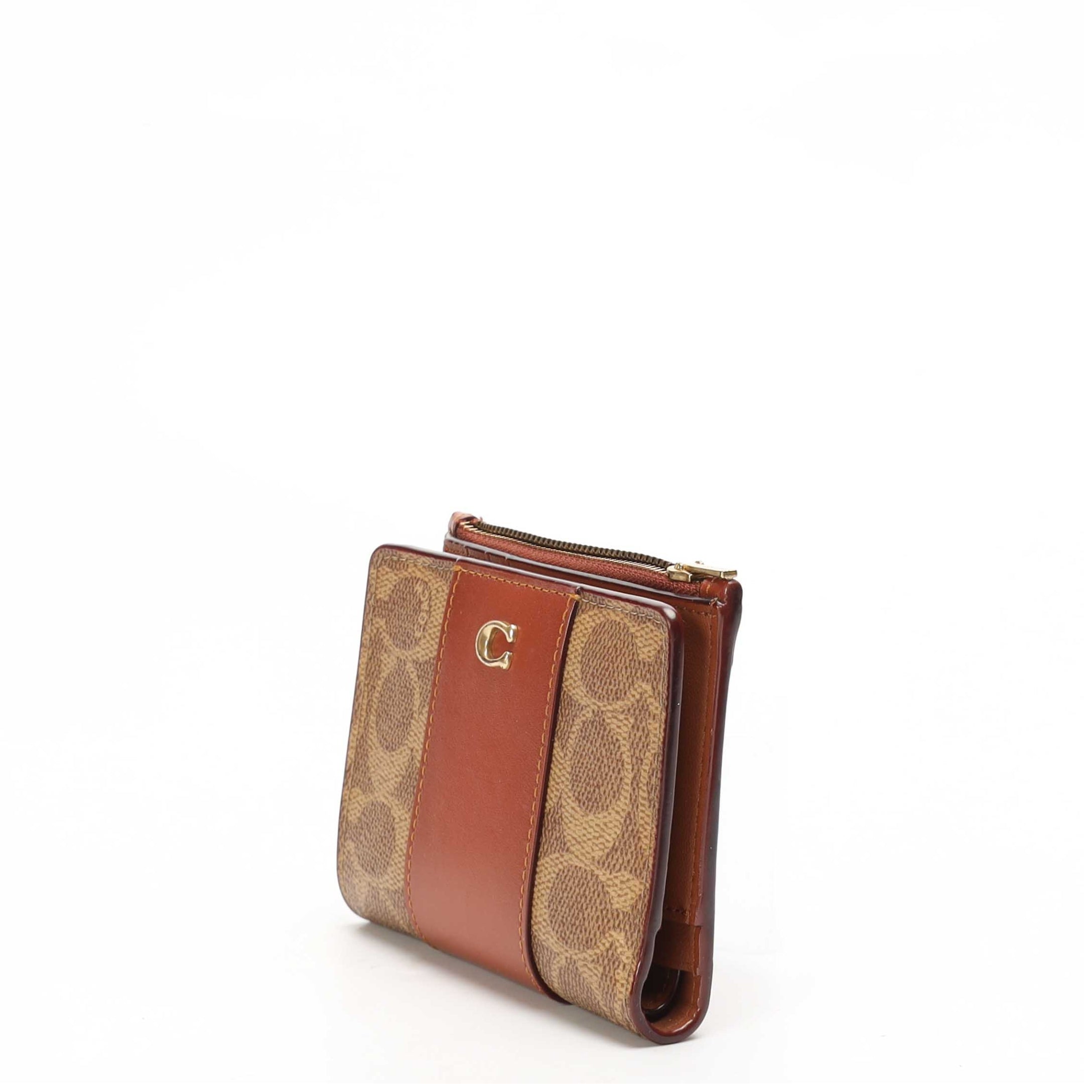 Coach Essential Slim Billfold Wallet