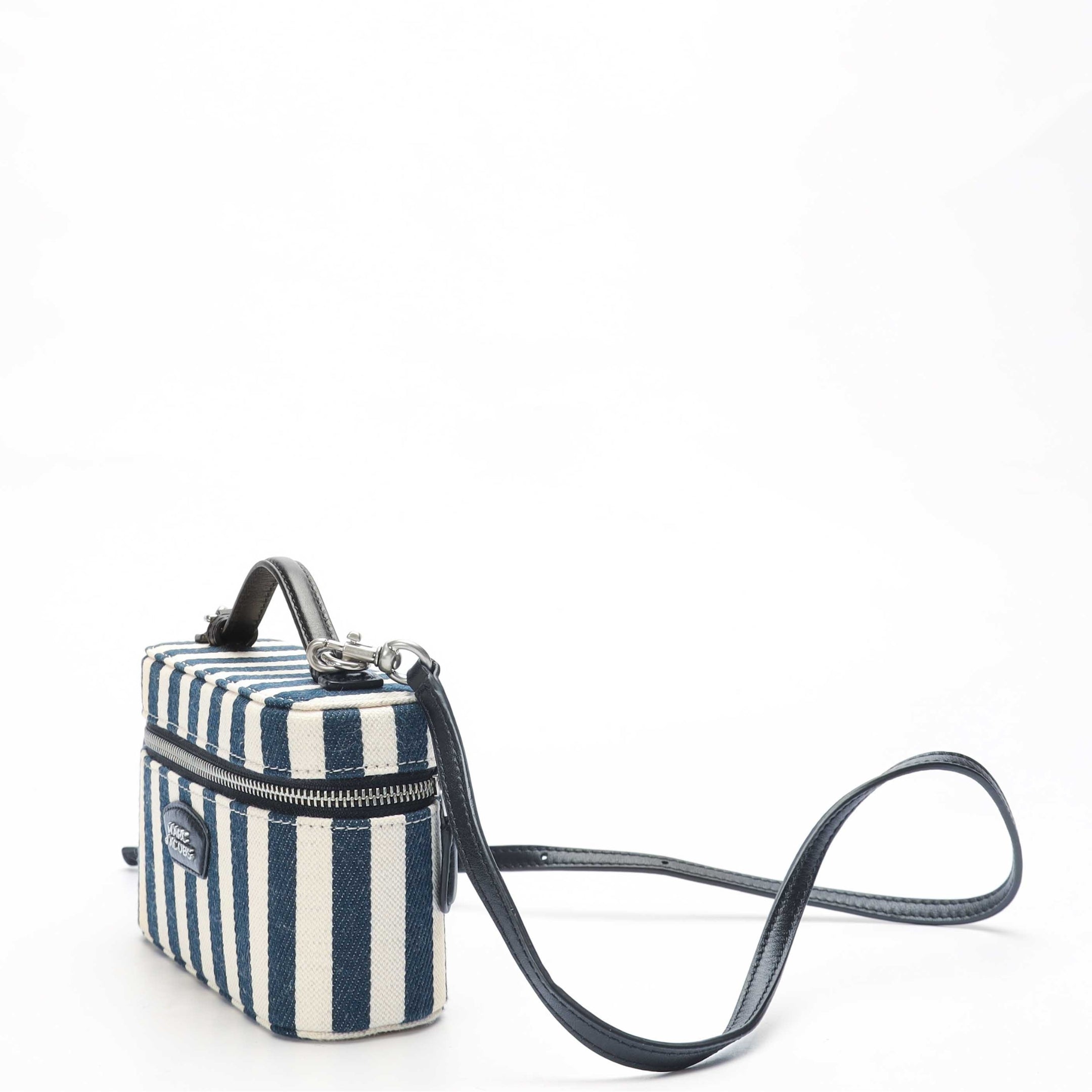 Marc Jacobs The E/W Everyday Vanity Logo Sling Bag