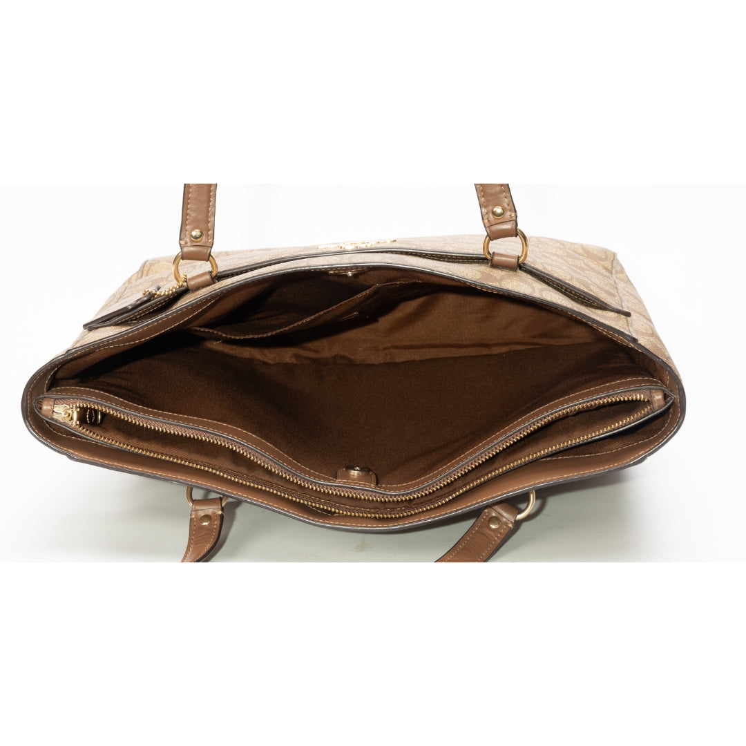Coach Addison Tote In Signature Canvas