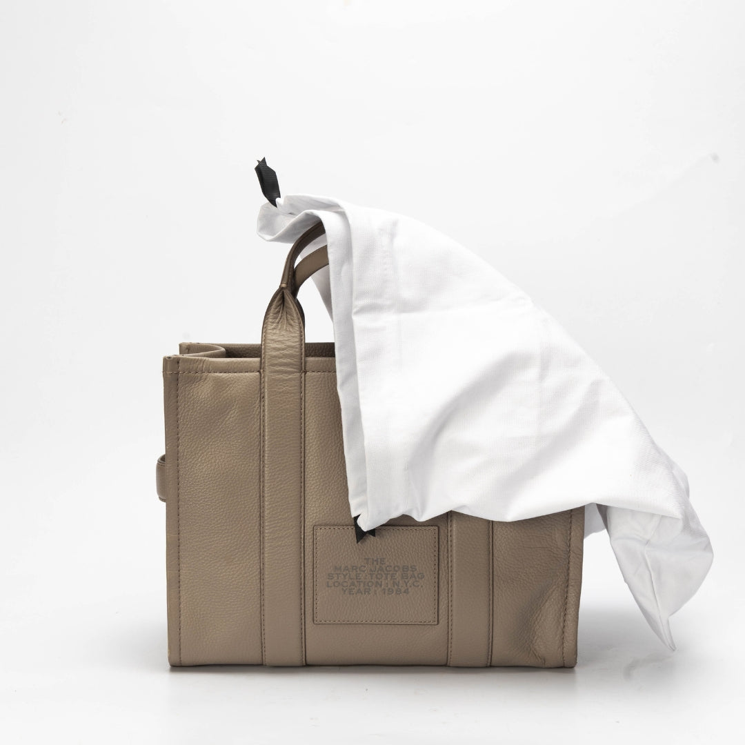 Marc Jacobs Beige The Leather Tote Bag