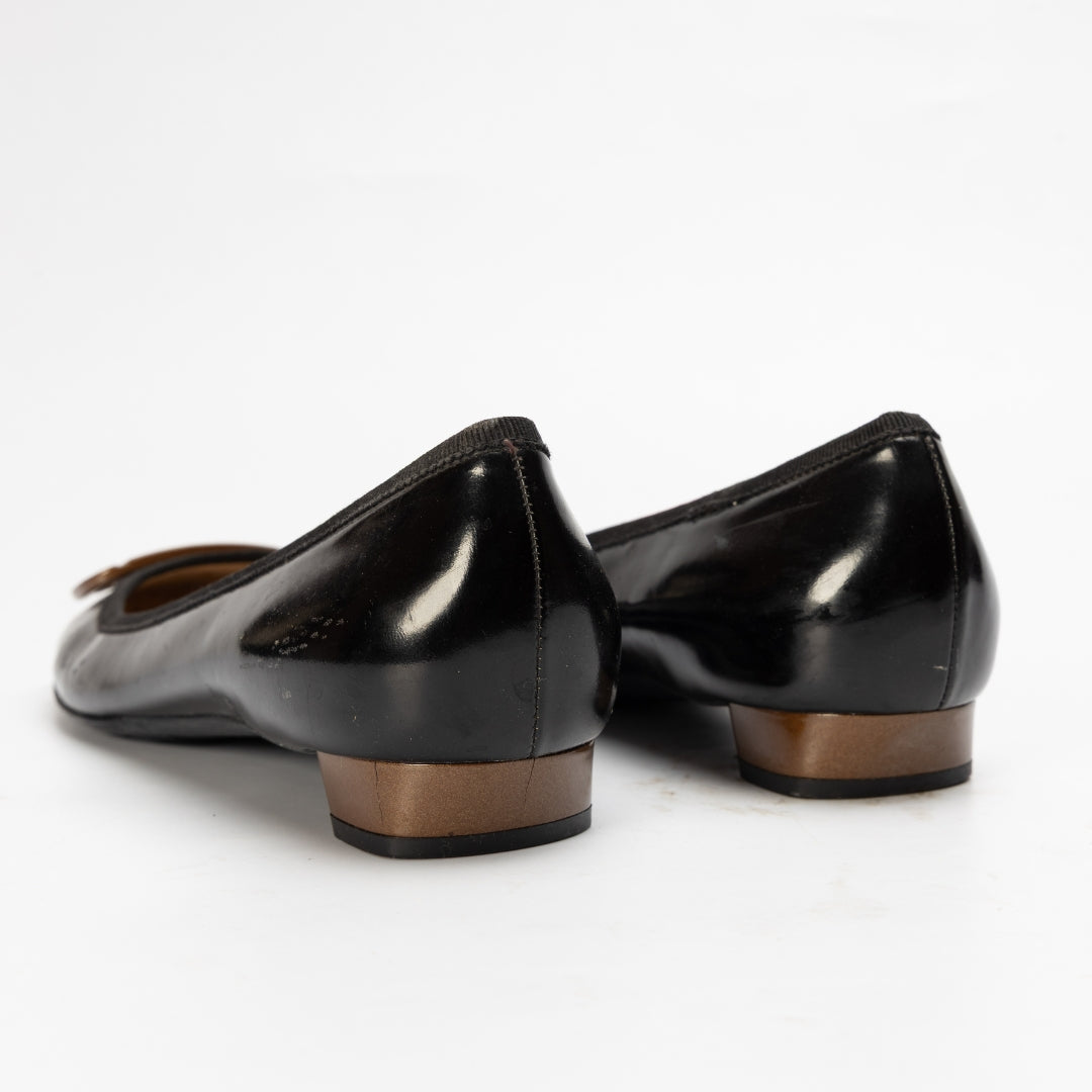 Salvatore Ferragamo Black Logo Plate Ballerina Shoes