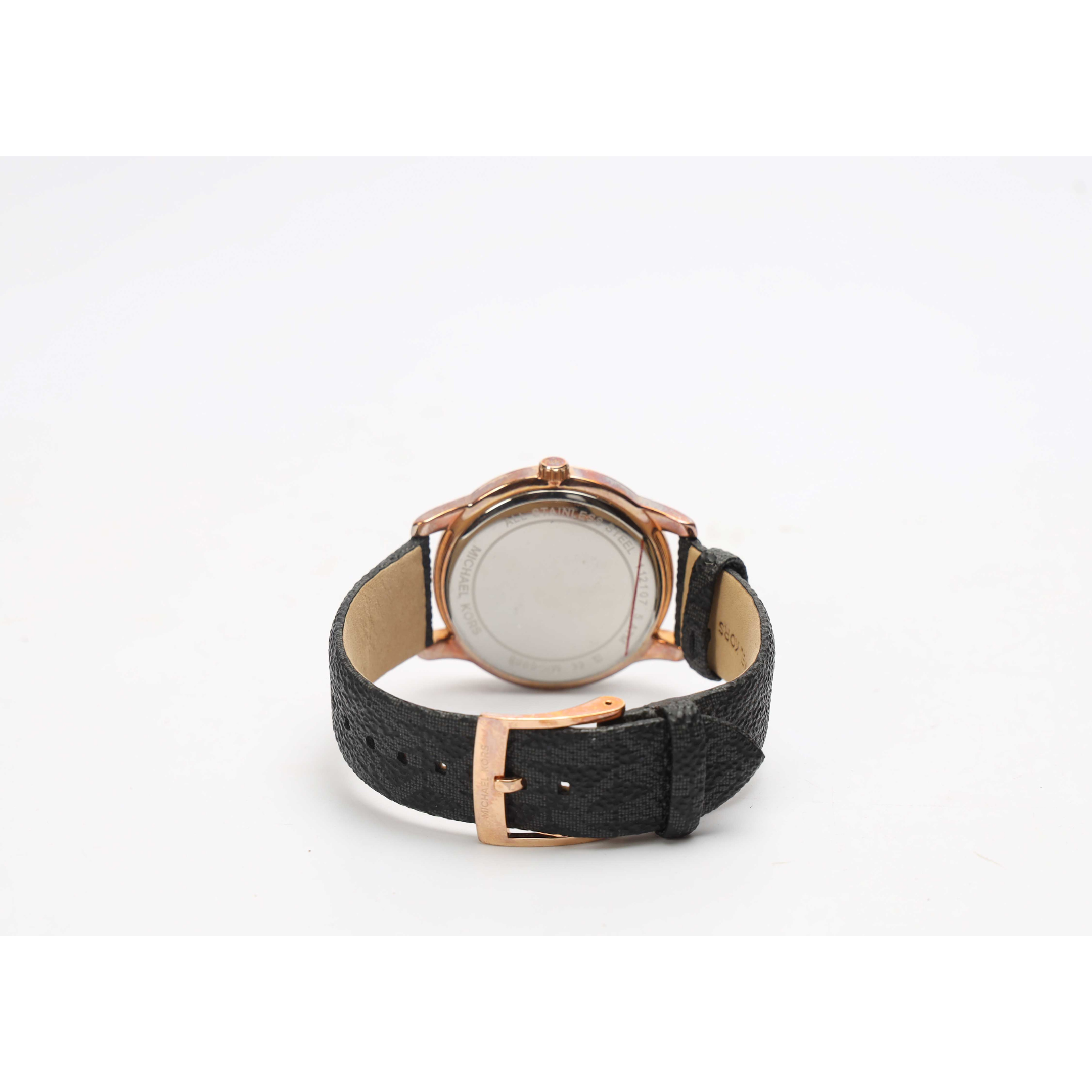 Michael Kors Women Black Analogue Watch