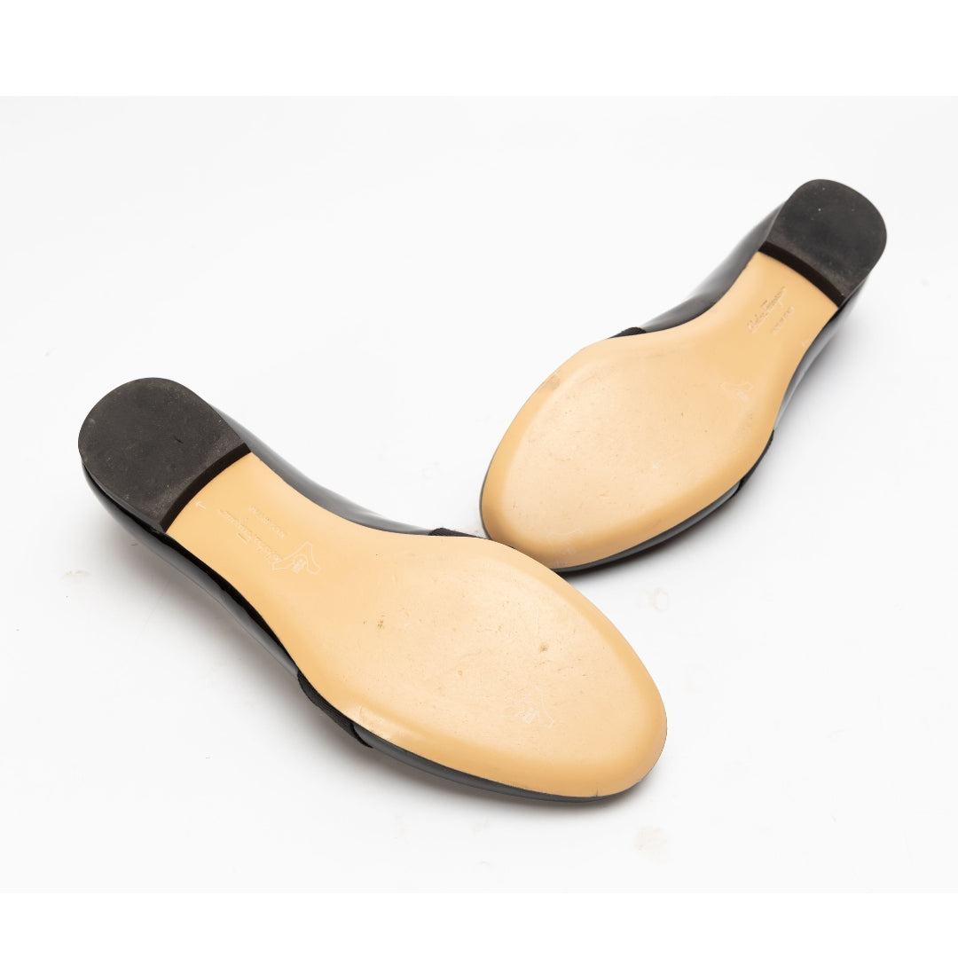 Salvatore Ferragamo Black Vara Bow Loafers