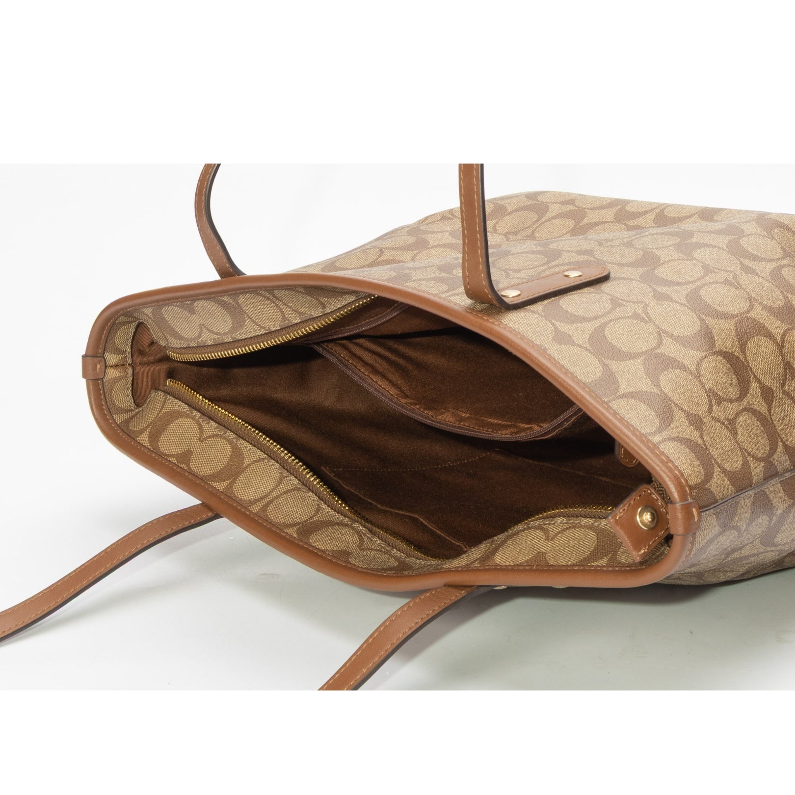 Coach Signature Canvas Medium City Tote