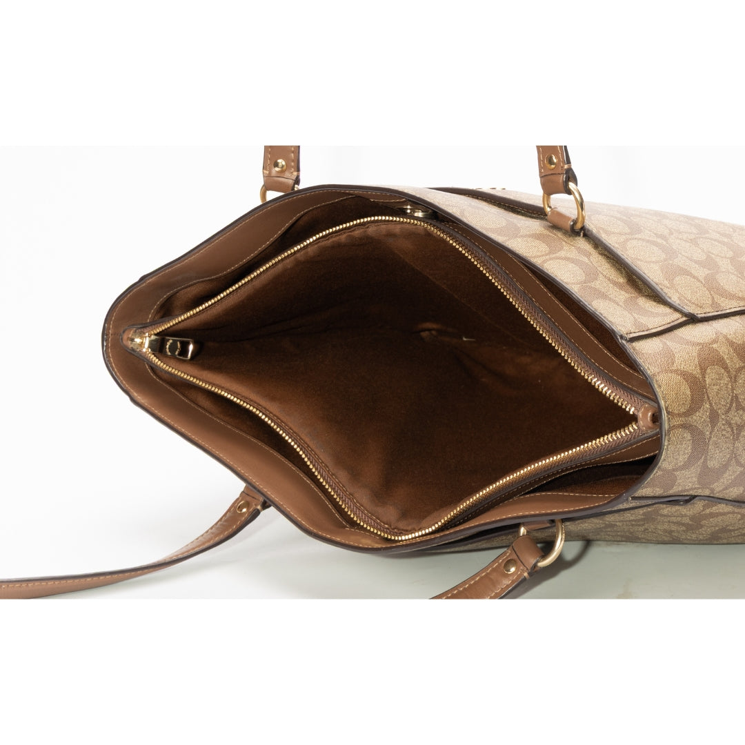 Coach Addison Tote In Signature Canvas