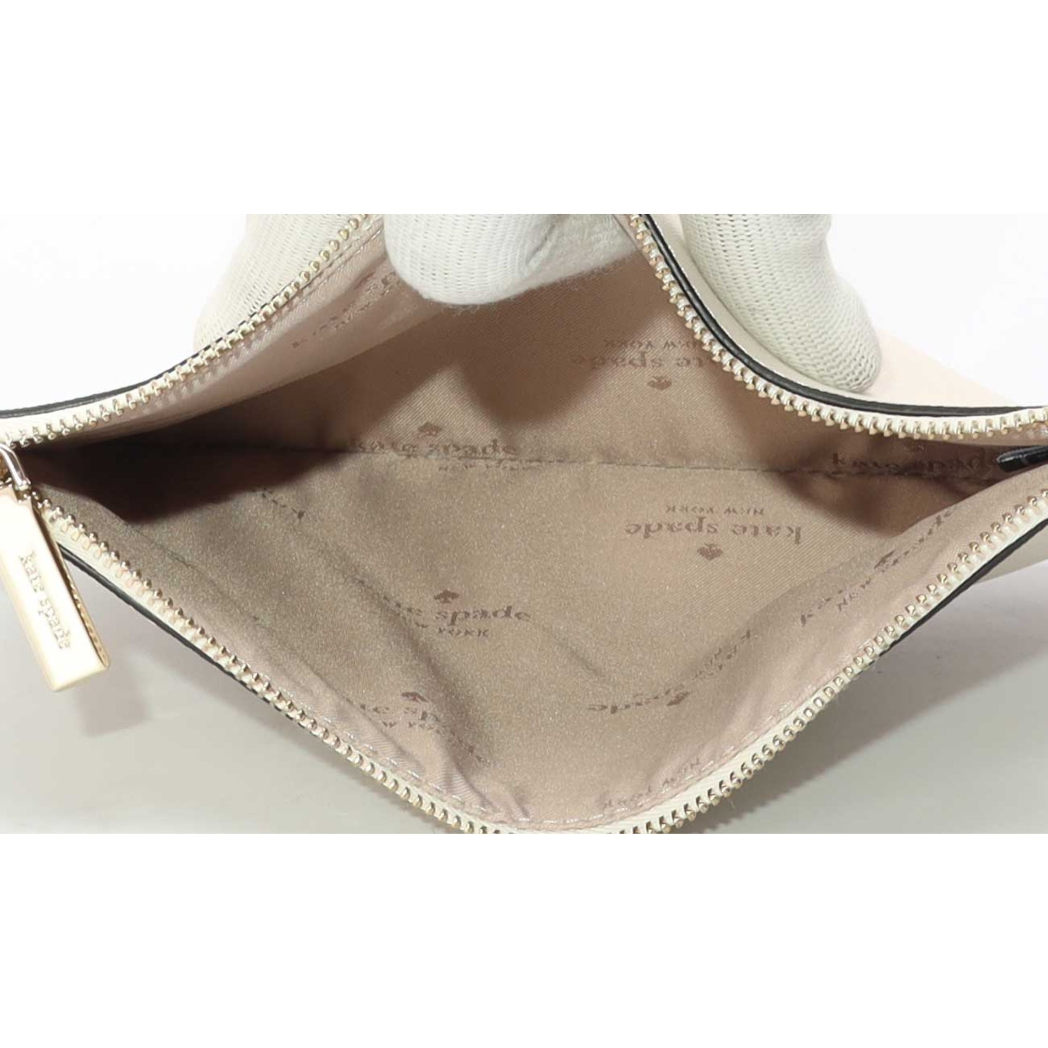 Kate Spade Off-White Zipper Slim Pouch