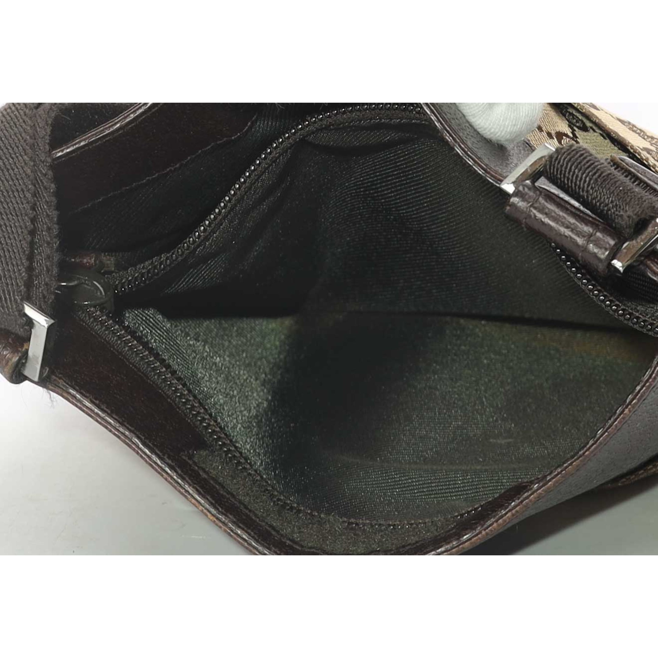 Gucci GG Canvas Web Messenger Bag