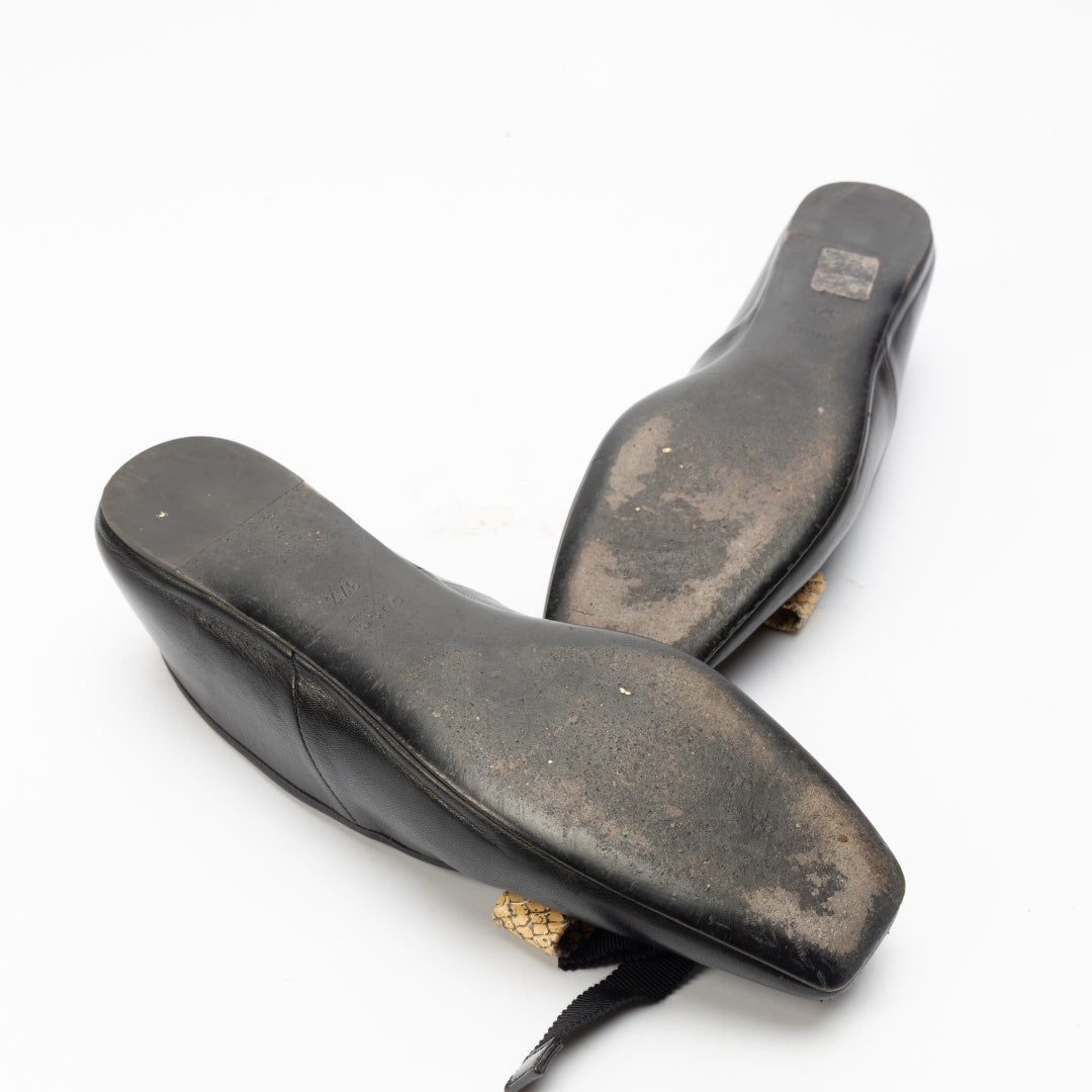 Gucci GG Evi Leather Ballet Flats