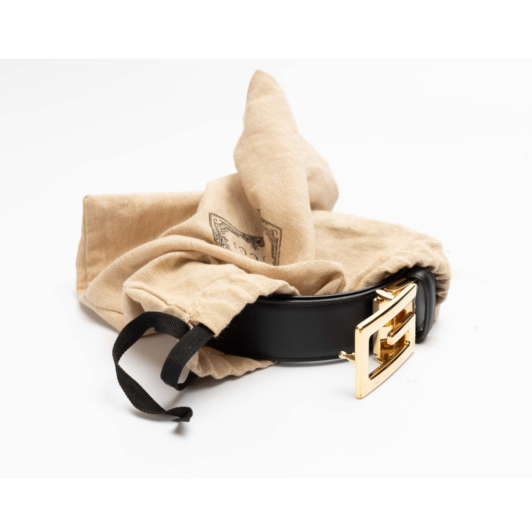 Gucci Logo Buckle Reversible Leather Belt