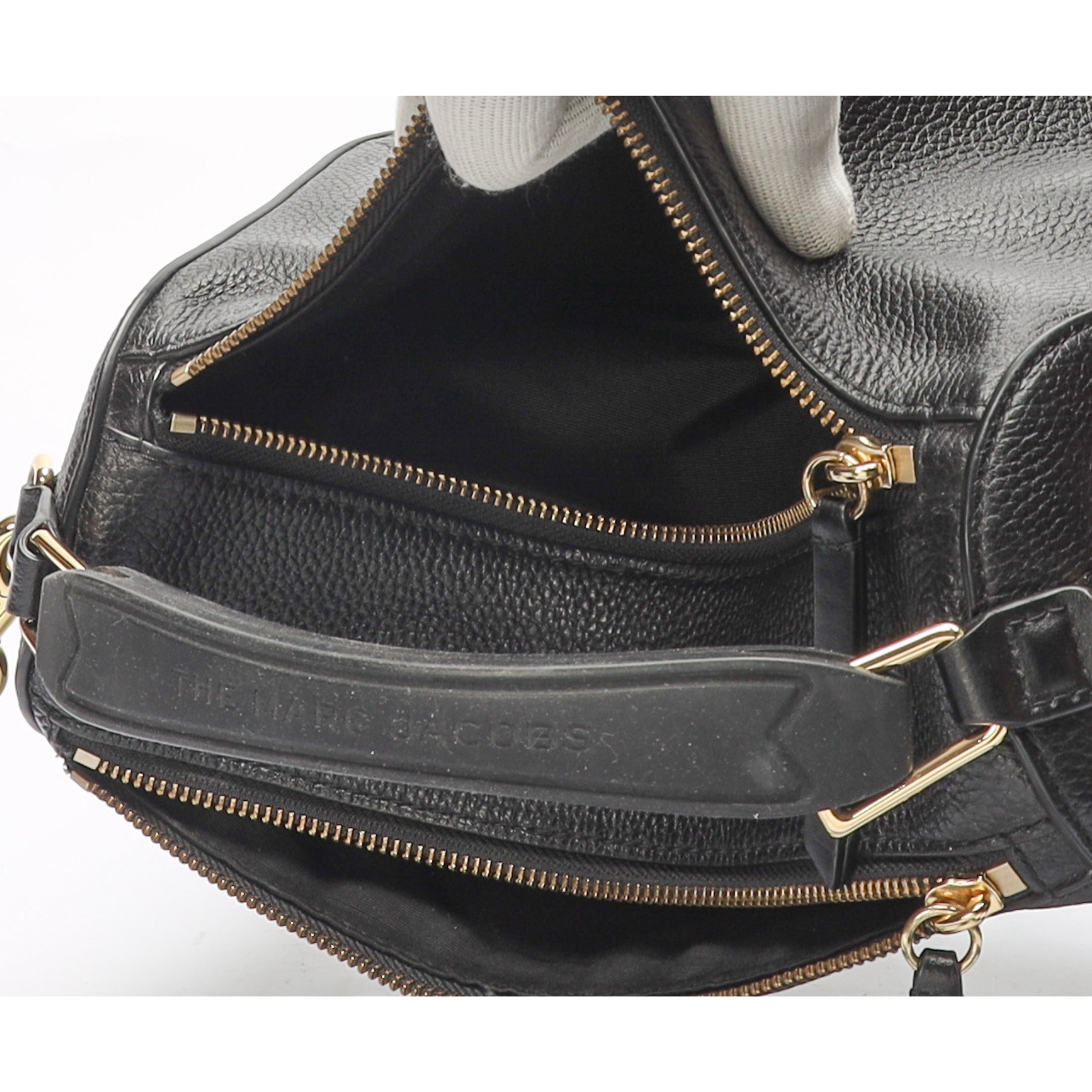 Marc Jacobs The Soft Box 23 Sling Bag