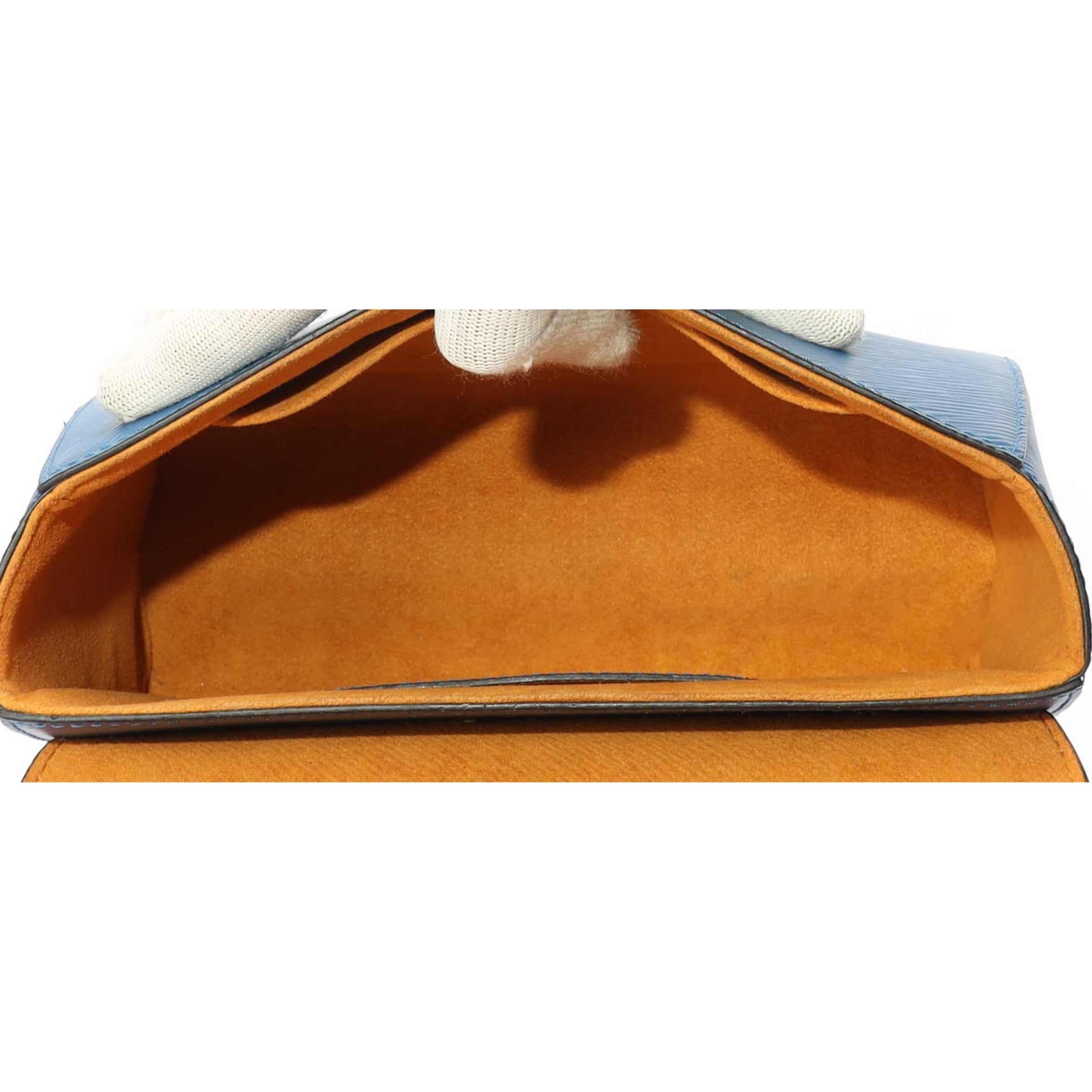 Louis Vuitton Twist MM Epi Blue Shoulder Bag
