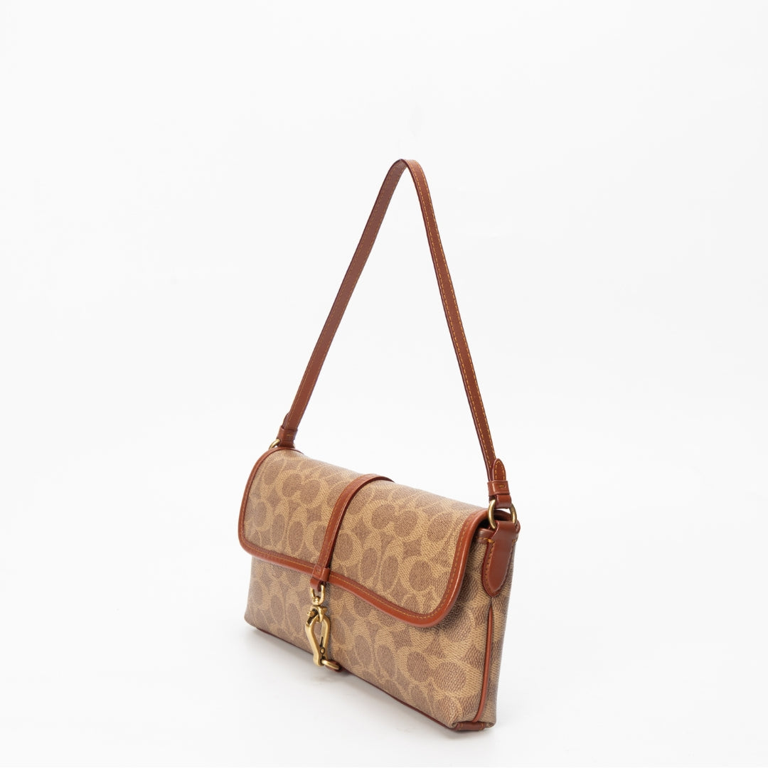 Coach Hamptons Medium Bag