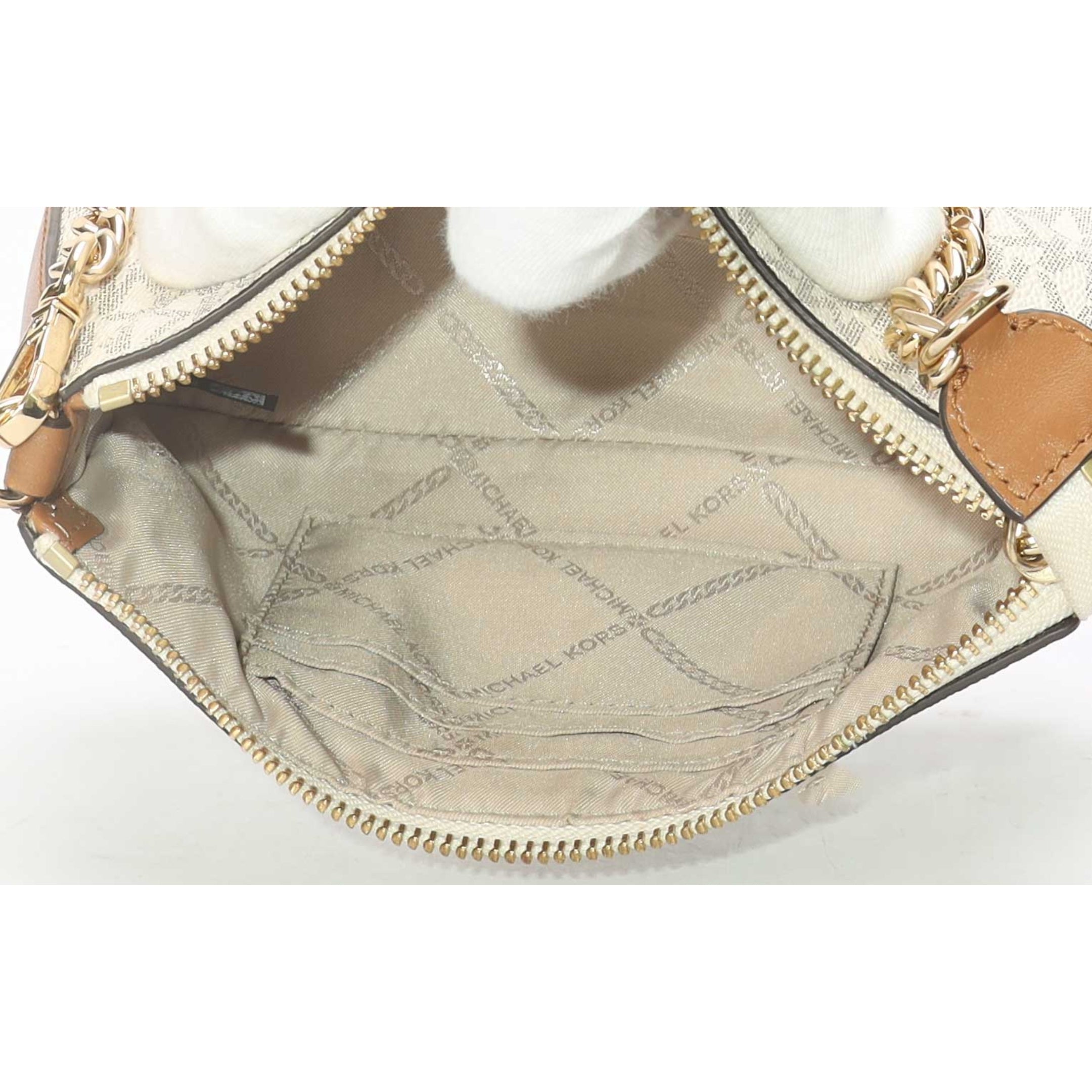 Michael Kors Jet Set Vanilla Logo Pochette