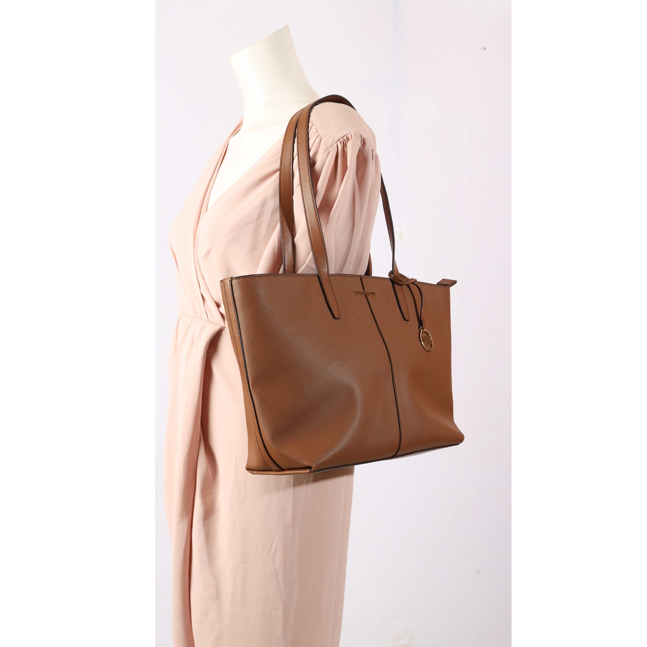 Michael Kors Jet Set Tan Zip Carryall Tote