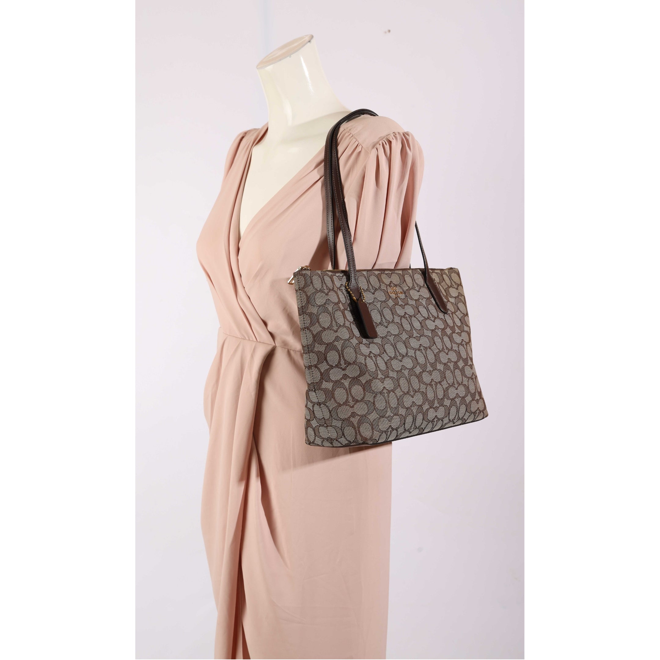 Coach Gallery Signature Canvas Tote