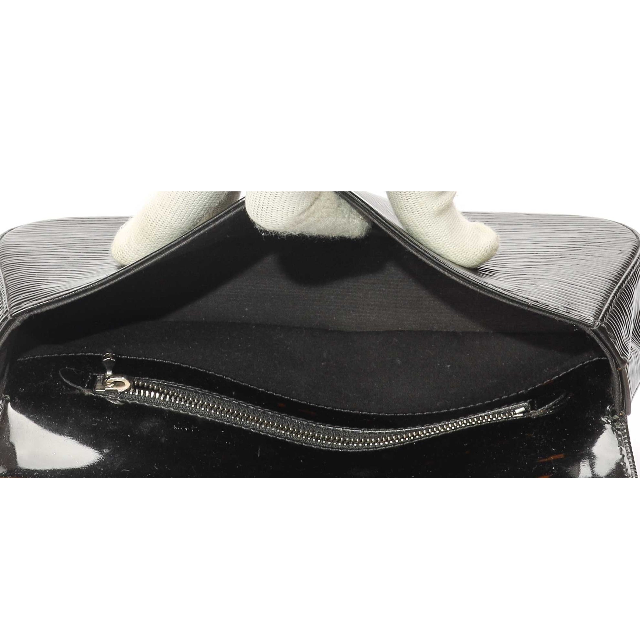 Louis Vuitton Black Electric Epi Leather Sobe Clutch