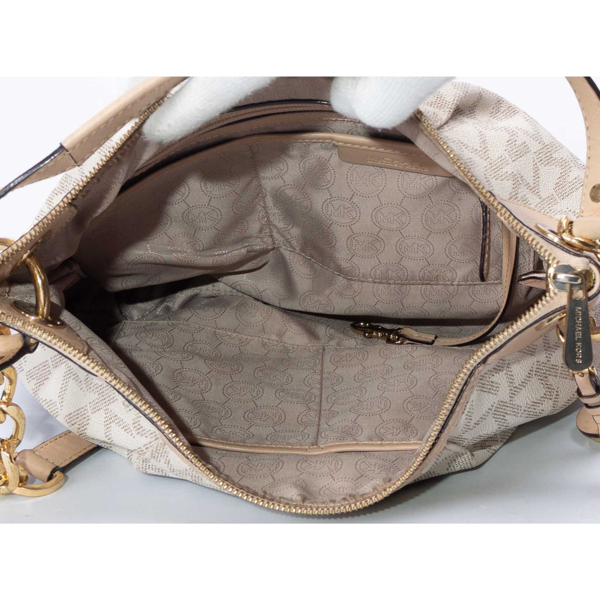 Michael Kors Jet Set Hobo Shoulder Bag