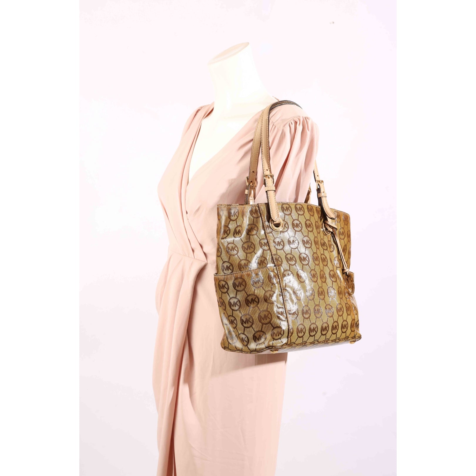 Michael Kors Beige Signature Canvas Jet Set Tote