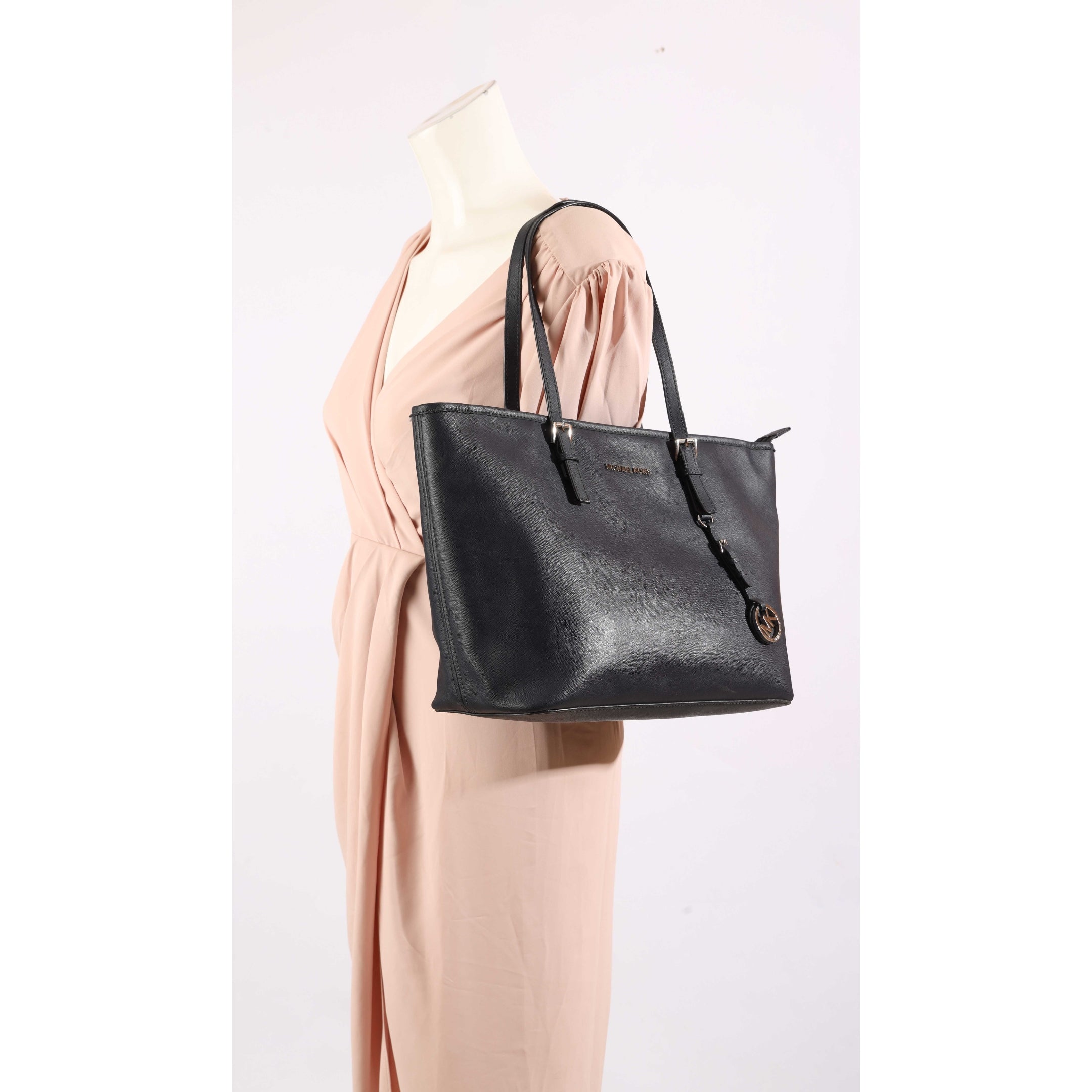 Michael Kors Jet Set Top Zip Tote