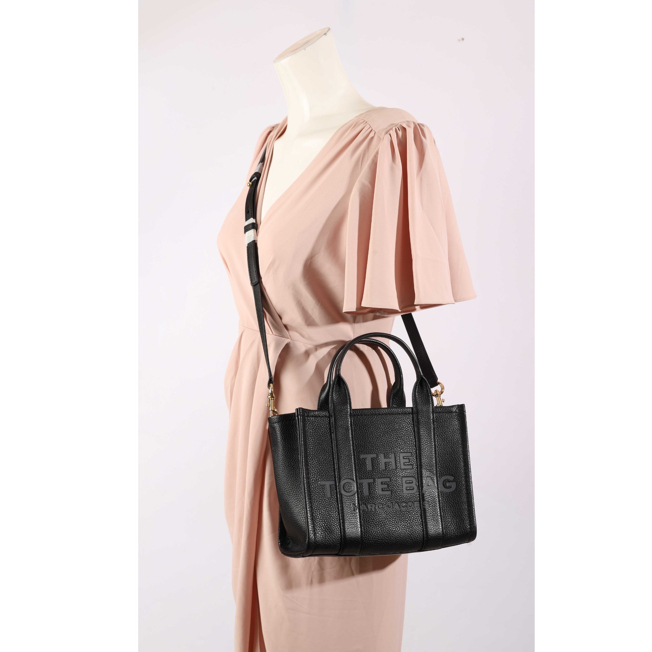 Marc Jacobs The Leather Medium Black Tote