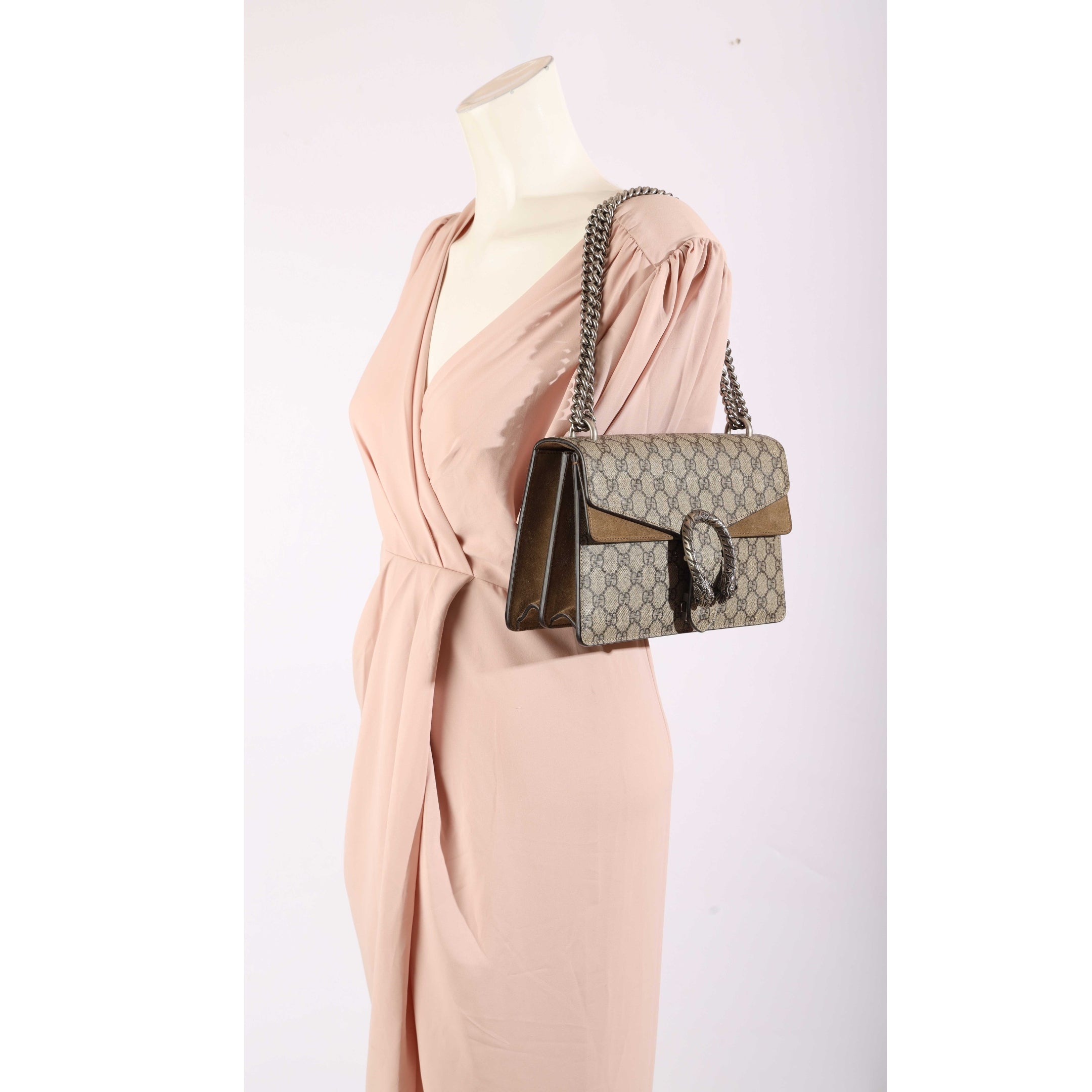 Gucci Beige GG Supreme Canvas Dionysus Shoulder Bag